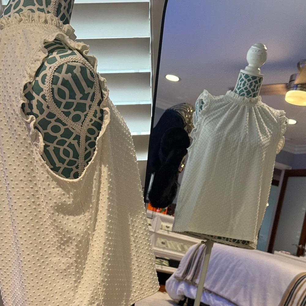 J. Crew White Textured Ruffle Blouse L - Picture 3 of 5